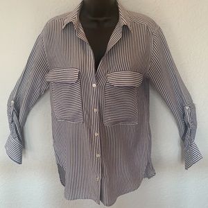 🔍Zara women’s steel blue striped long sleeve shirt